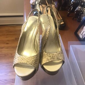 Jessica Simpson heels